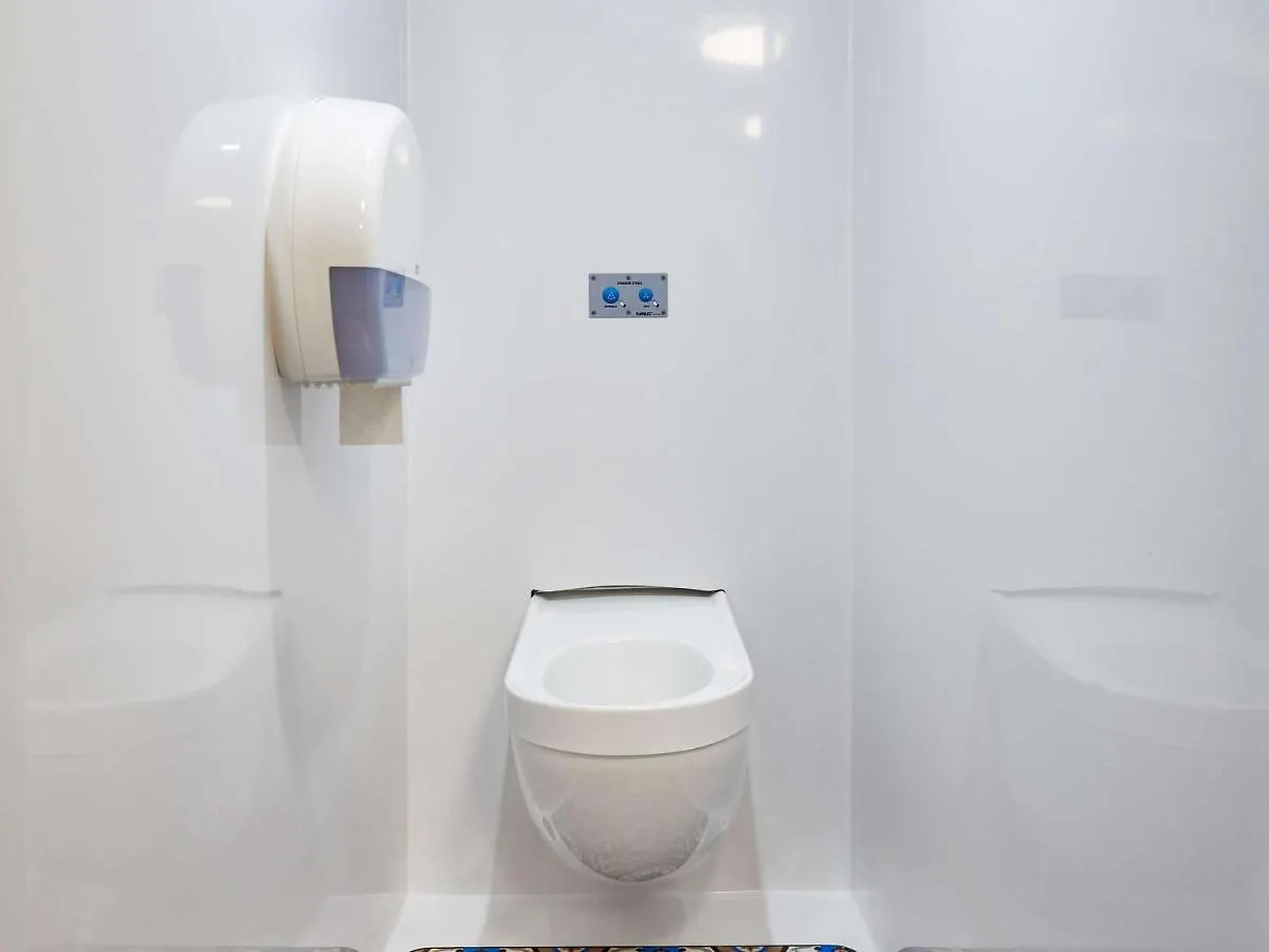 Hotel Hotelf1 Paris Saint Ouen Marche Aux Puces